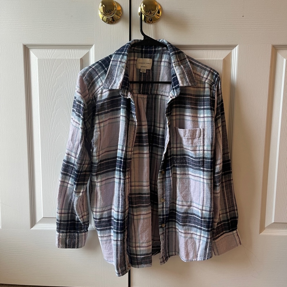 American Eagle Outfitters Blue and White Plaid Shirt